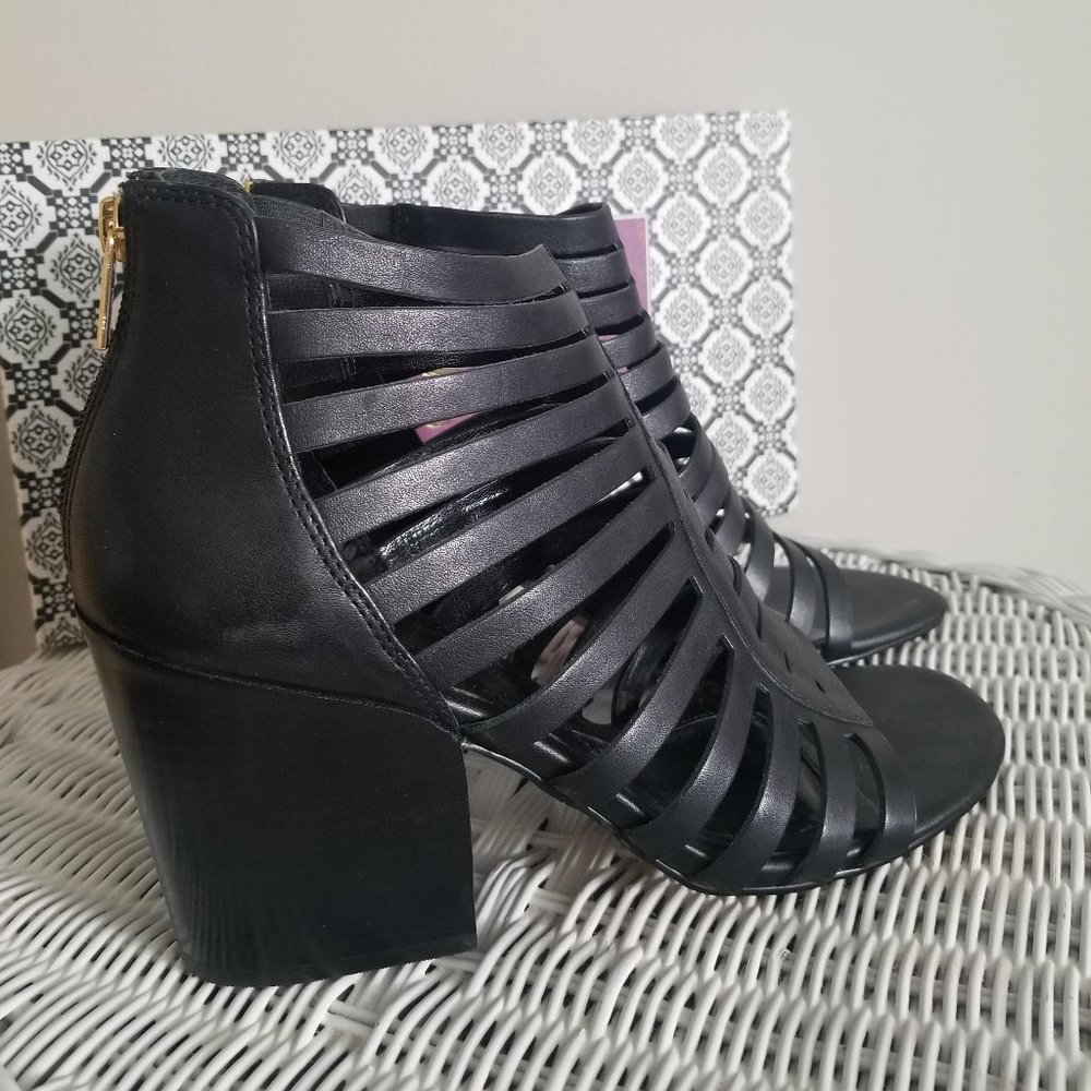 Cool hunky Heels, Size 10
